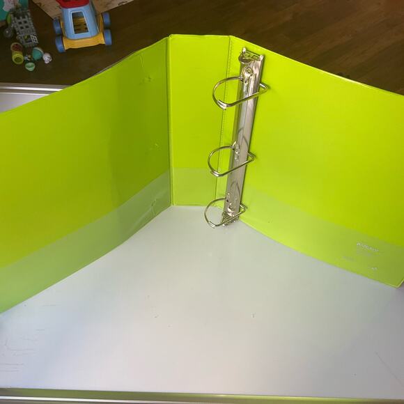 Avery Durable View 3 Ring Binder, 2" Slant Rings, Chartreuse - Picture 4 of 5